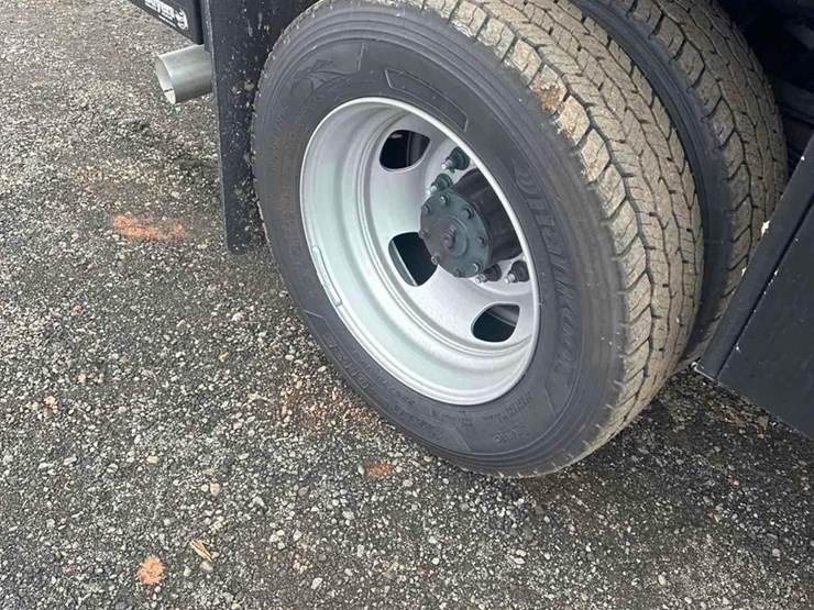 dodge-ram-5500hd-image-14