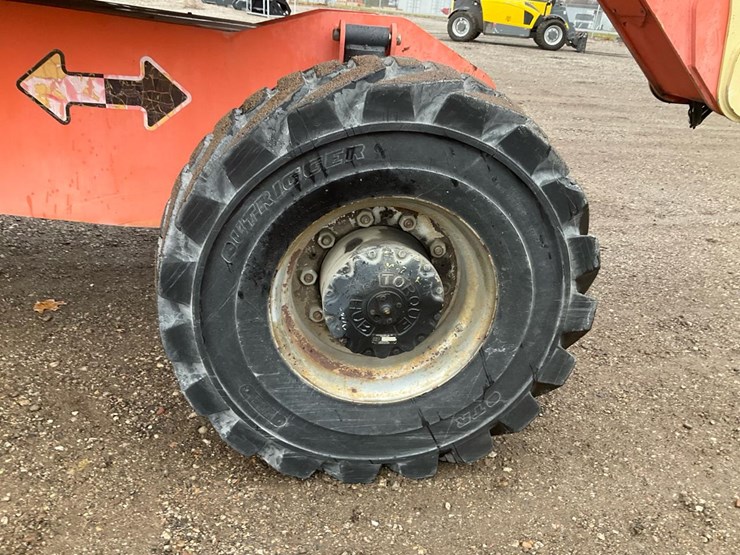 jlg-800aj-image-45