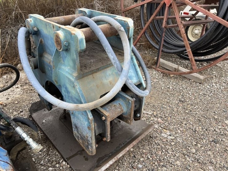 29"-plate-compactor-image-2