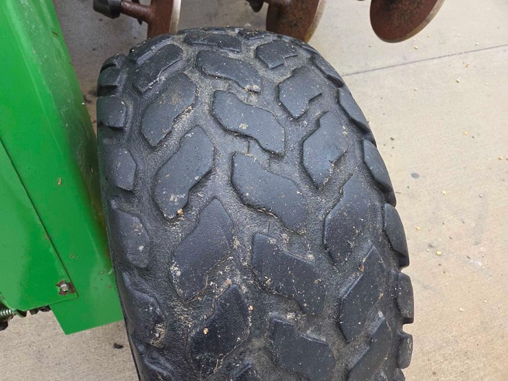 john-deere-1590-image-6