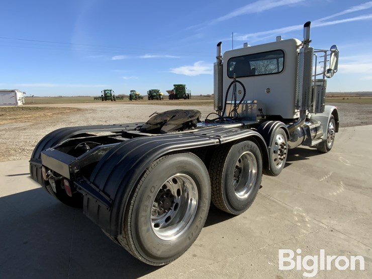 2006-peterbilt-379-image-5