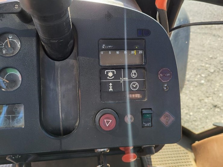 john-deere-4450-image-68