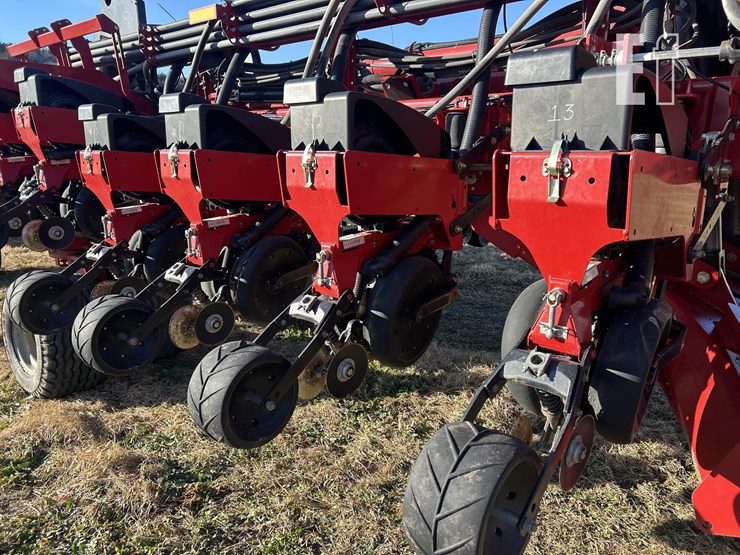 2013-case-ih-1265-image-24
