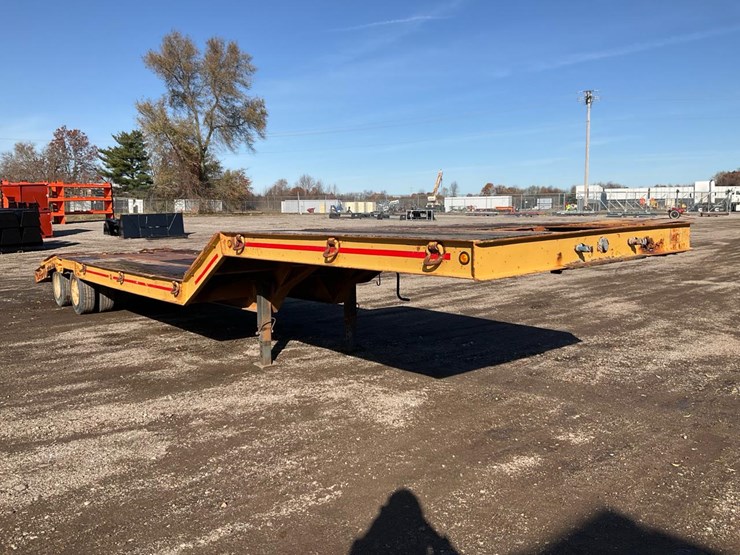 #2100-•-1967-beaver-flatbed-semi-trailer-image-4