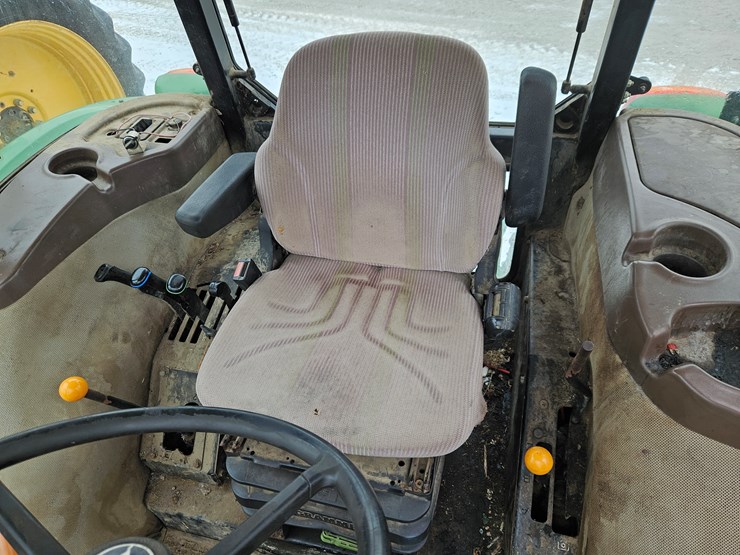 john-deere-6115d-image-13
