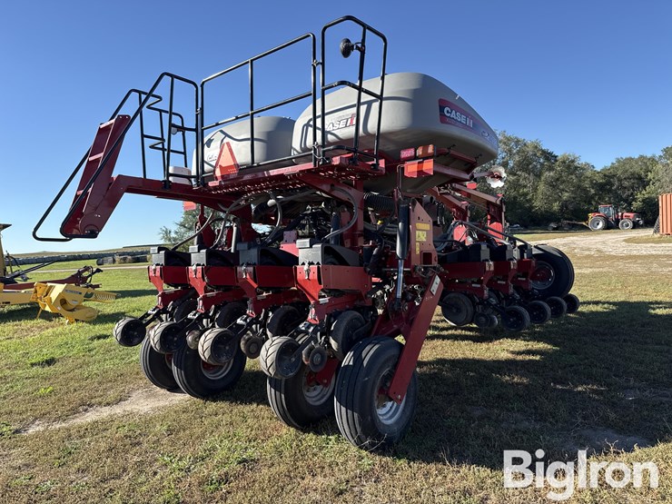 2016-case-ih-2016-image-5