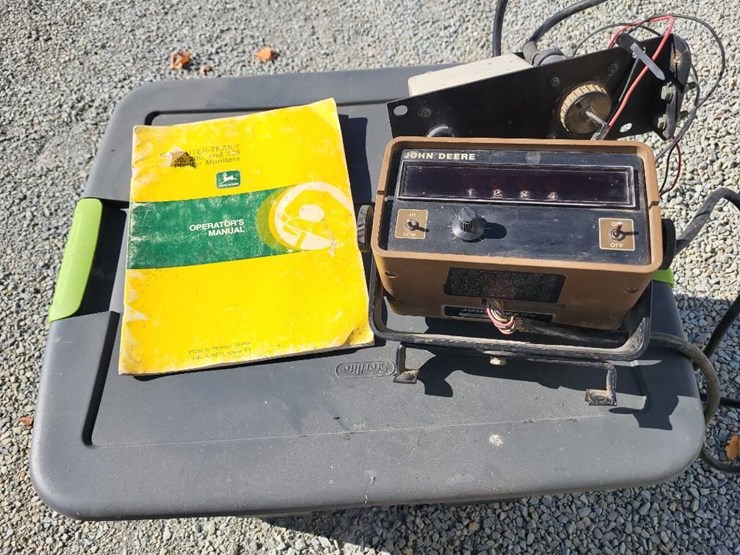 john-deere-7000-image-36