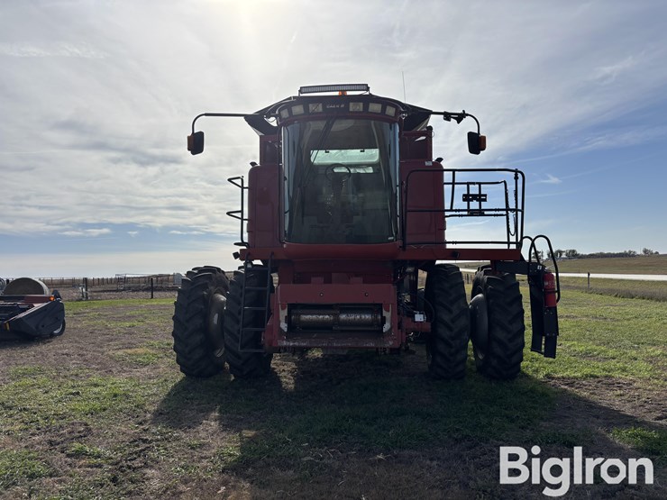 case-ih-2588-image-2