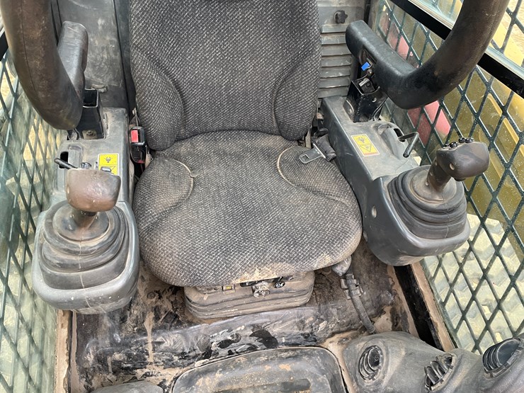 caterpillar-279d-image-60