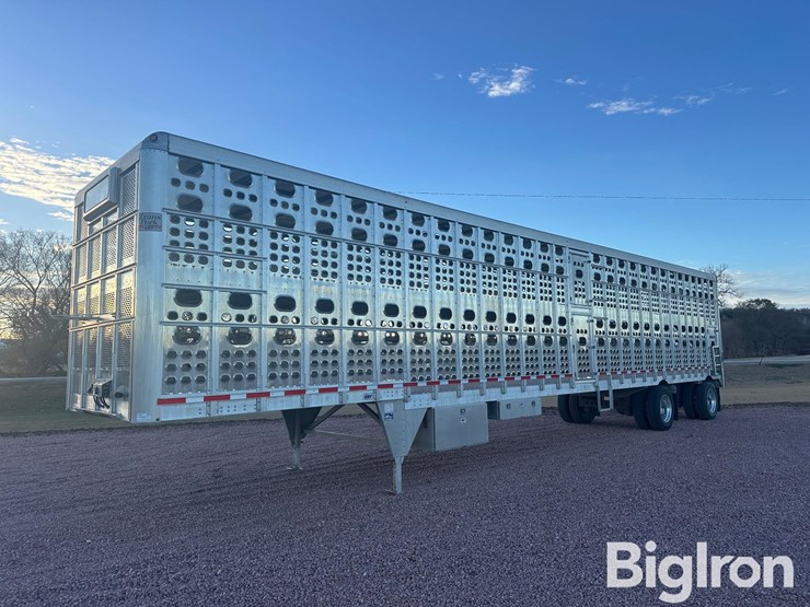 2019-eby-livestock-trailer-image-1