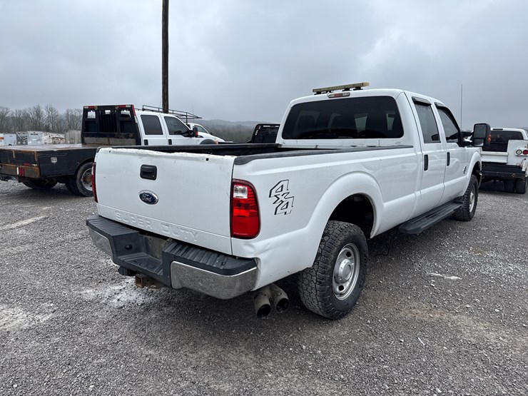 2012-ford-f250-xl-image-3