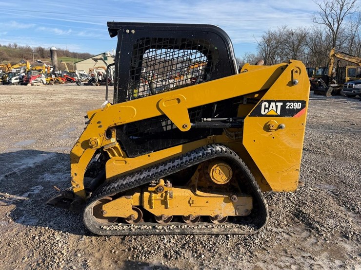 caterpillar-239d-image-2