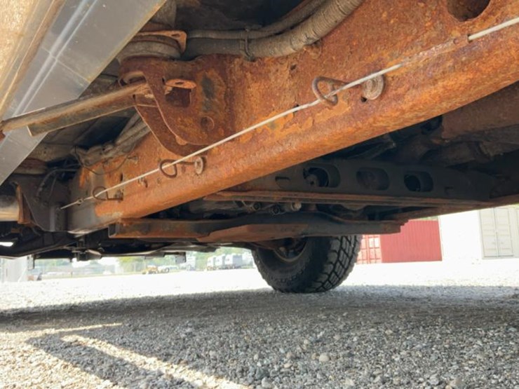 2005-chevrolet-silverado-2500hd-image-29