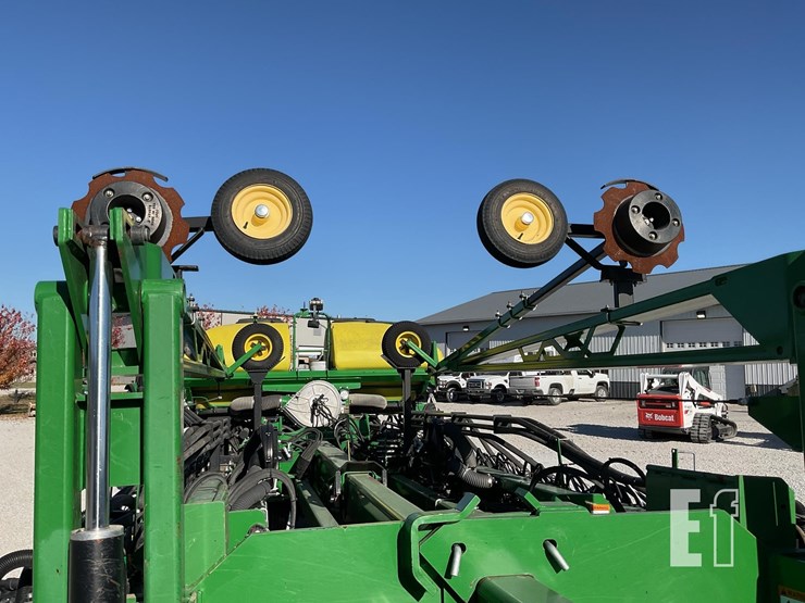 john-deere-db60-image-43