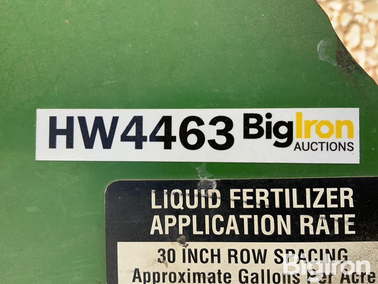 john-blue-16-row-fertilizer-pump-and-distributor-image-16