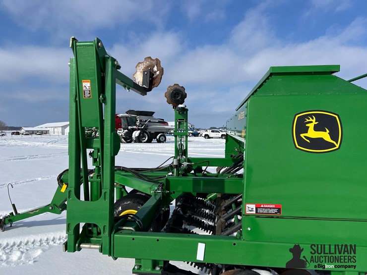 john-deere-1590-image-13