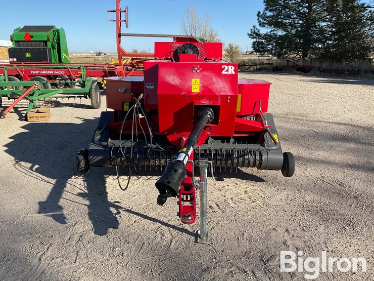 massey-ferguson-1840-image-2