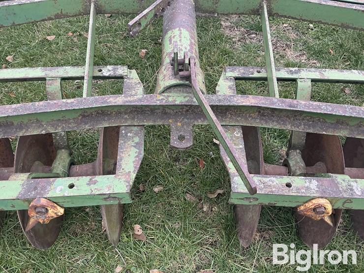 john-deere-14-image-18