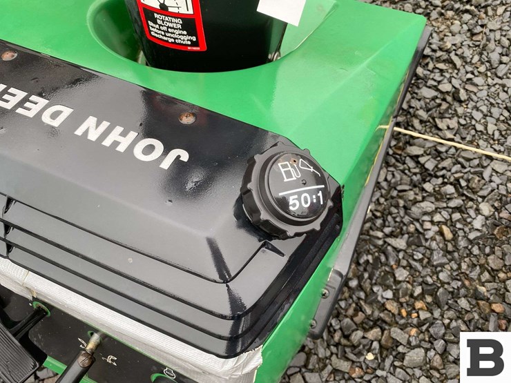 john-deere-trs-21-snow-blower-image-6