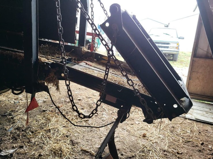 1997-new-holland-590-image-4