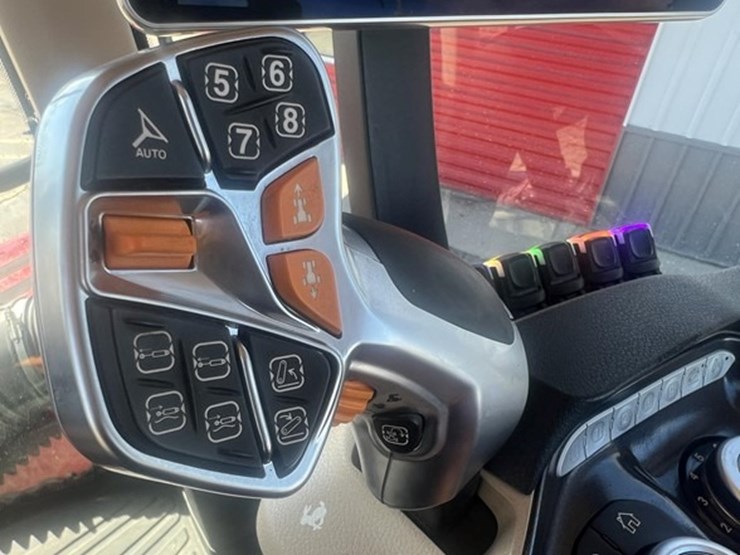 #155-•-2023-steiger-500rt-cvt-image-36