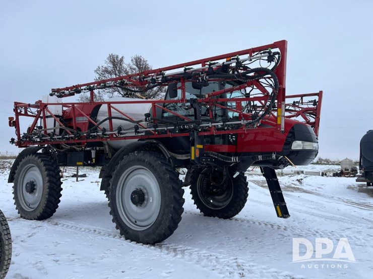 case-ih-patriot-3340-image-5