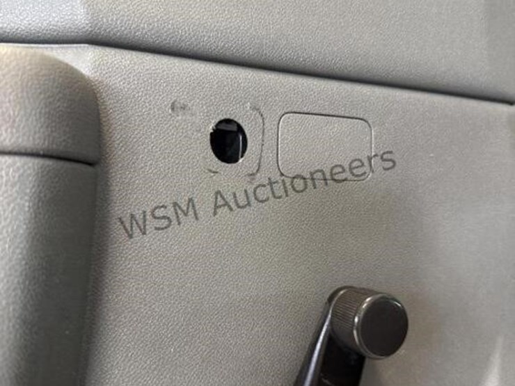 chevrolet-silverado-3500hd-image-28