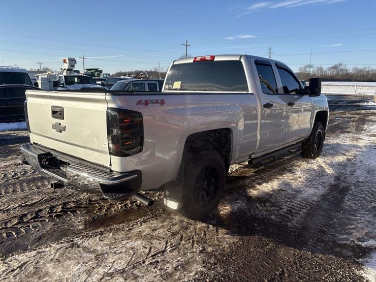 2017-chevrolet-1500-image-5