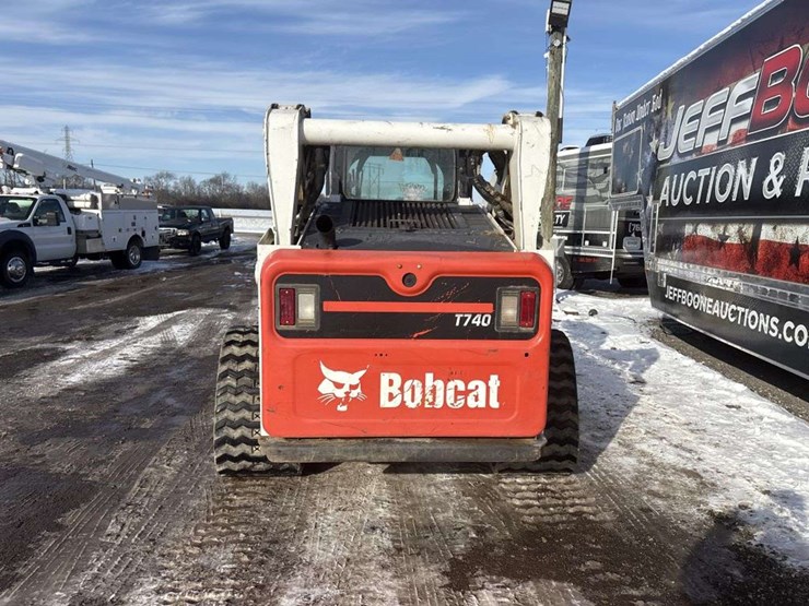 2018-bobcat-t740-image-4