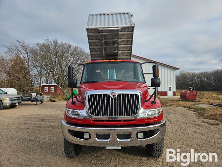 2005-international-durastar-4400-image-10