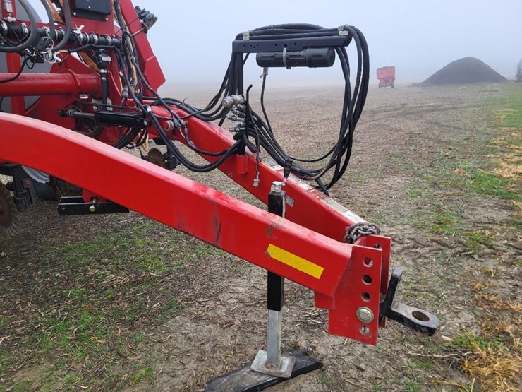 case-ih-2800-image-33