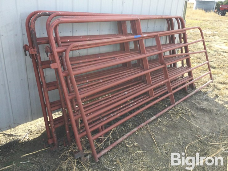 metal-livestock-panels-image-1