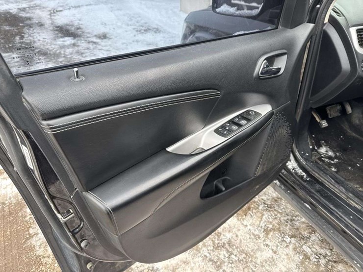 2011-dodge-journey-image-9