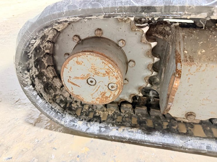 takeuchi-tb230-image-22