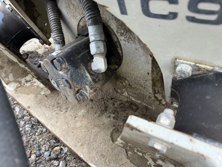 astec-tc92vl-24"-plate-compactor-image-6