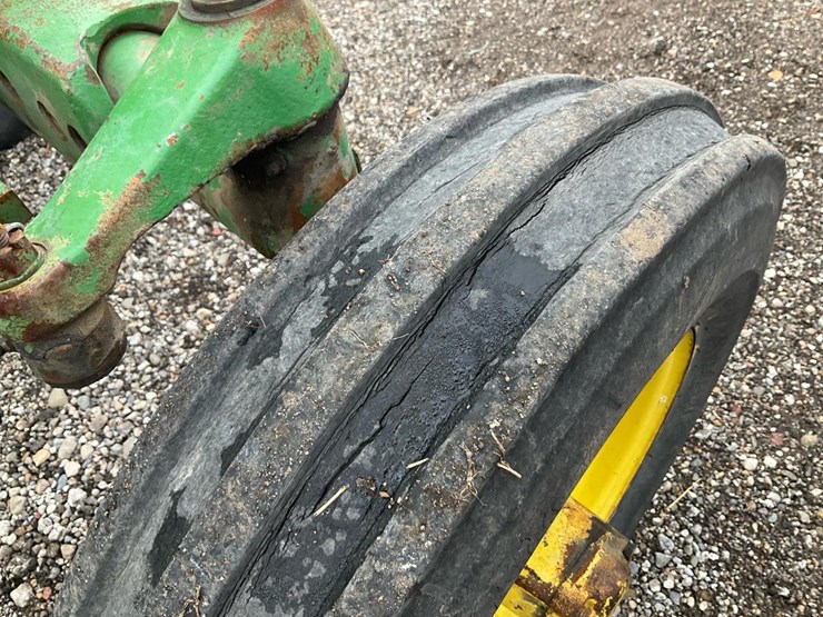 john-deere-730-image-44