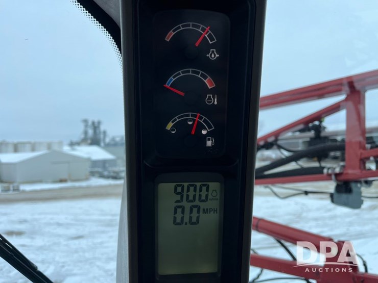 case-ih-patriot-3340-image-63