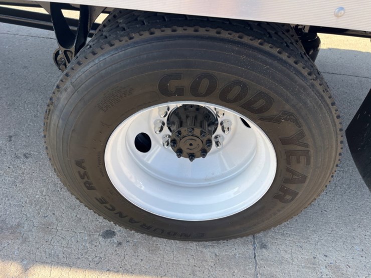 2019-international-durastar-4300-image-14