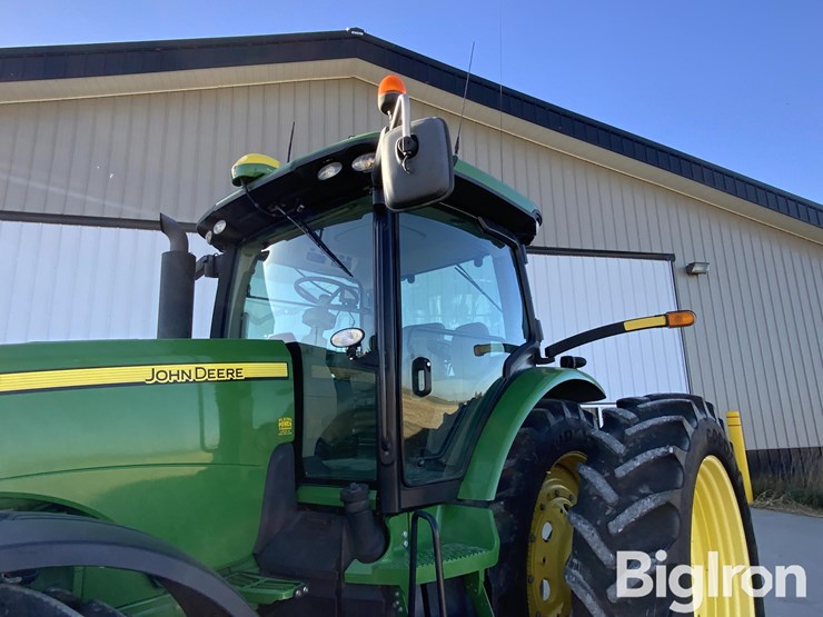 john-deere-8245r-image-19