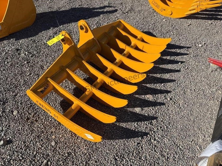 caterpillar-305-image-2