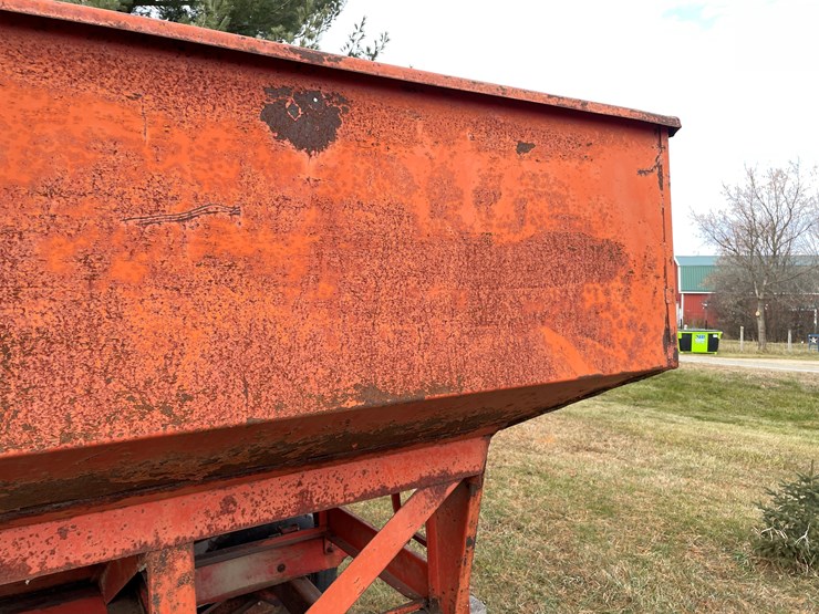 #205-•-j&m-gravity-box-on-running-gear-(boyceville,-wi)-image-26