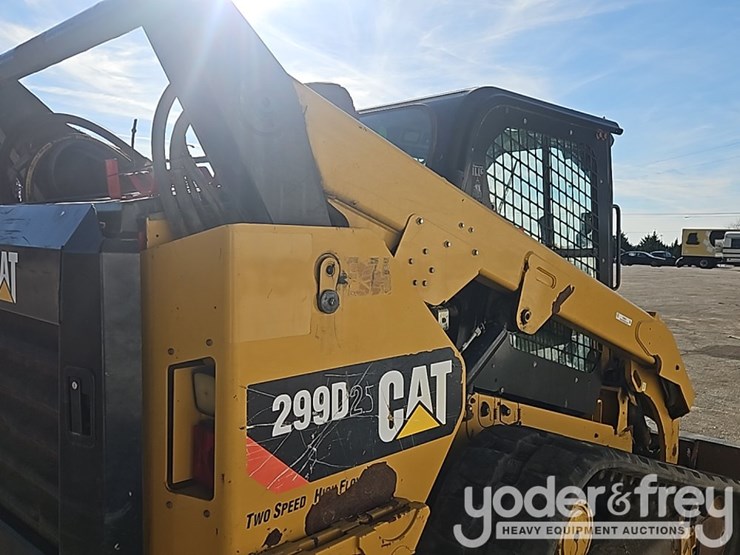 2017-caterpillar-299d2-image-21