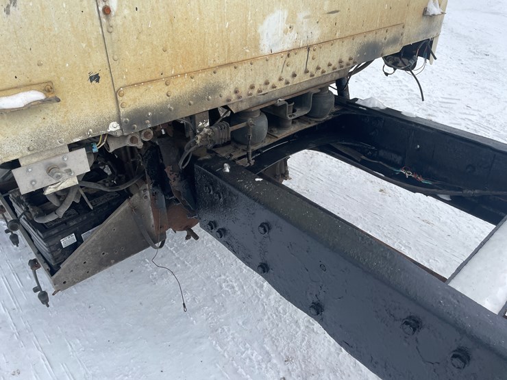 #1154-•-1996-freightliner-truck-tractor-(has-mn-reconstructed-title)-image-12