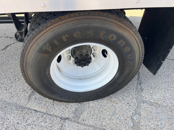 2018-international-durastar-4300-image-13