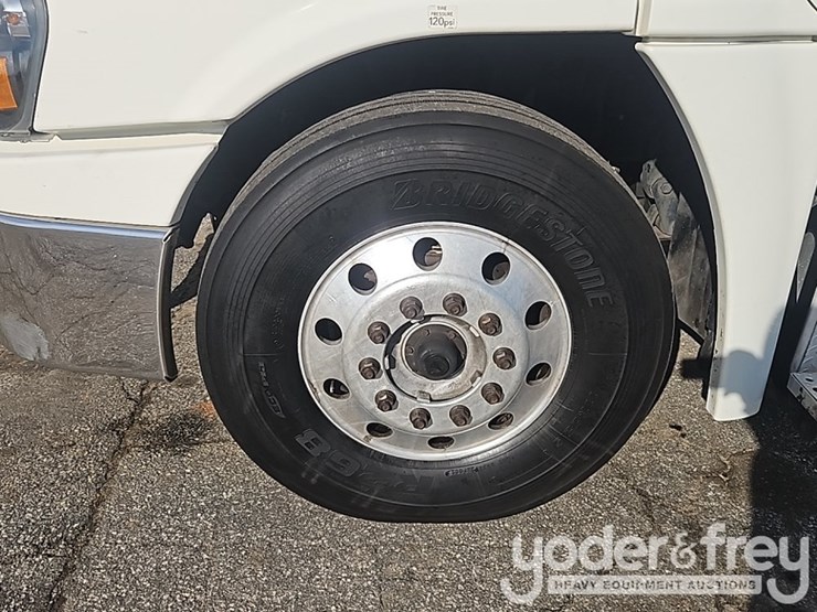 2018-freightliner-cascadia-image-7