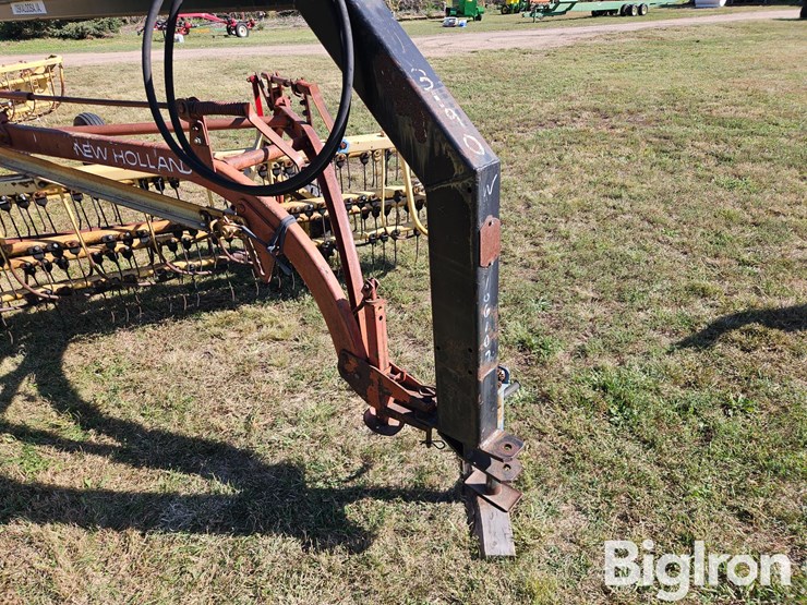 new-holland-258-image-13