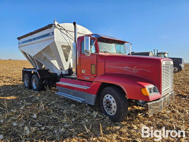 freightliner-fld120-image-3