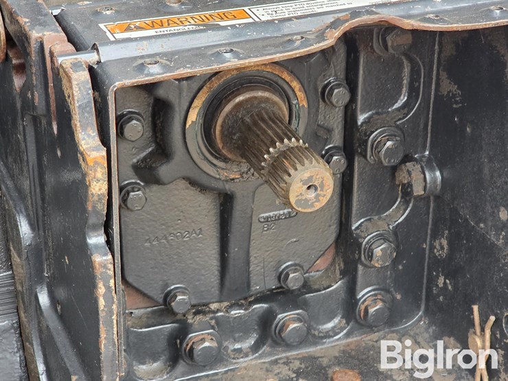 case-ih-magnum-305-image-11