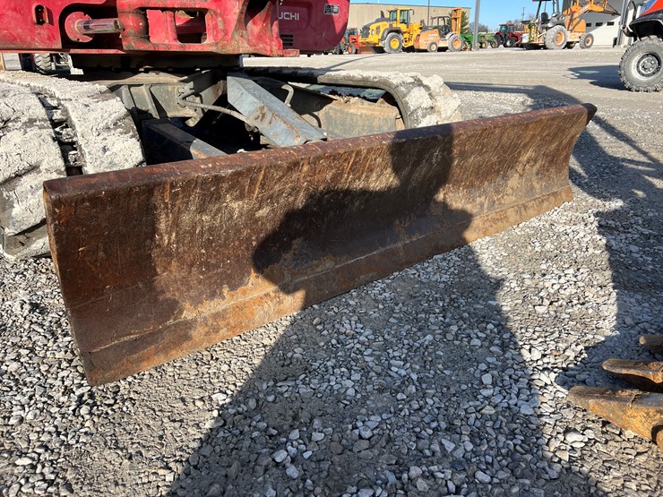 takeuchi-tb260-image-5