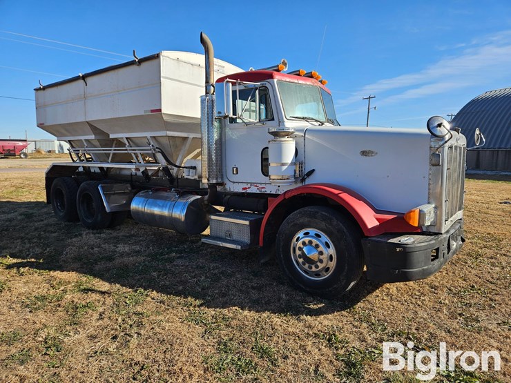 peterbilt-378-image-3